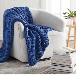 Brand new Knit blanket! Laura Hill